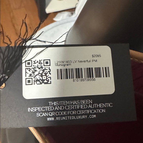 Louis Vuitton Monogram Tote with Pink Lining - Picture 6 of 6